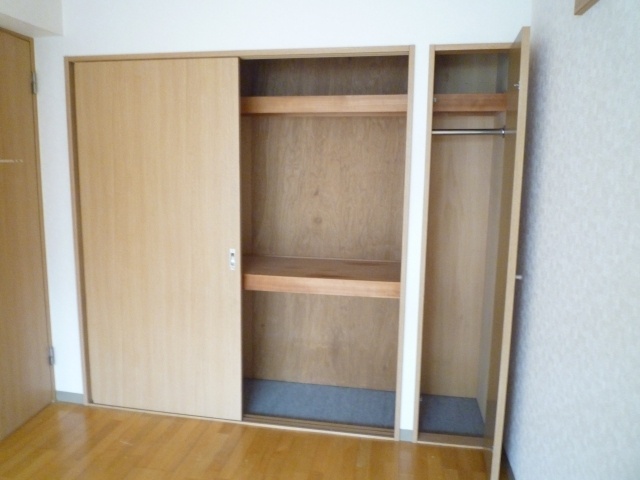 Receipt. Balcony side Western-style housing