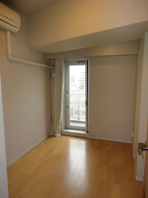 Non-living room. Room (August 2013) Shooting