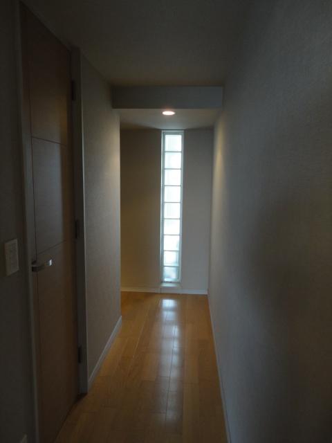 Other introspection. Room (August 2013) Shooting