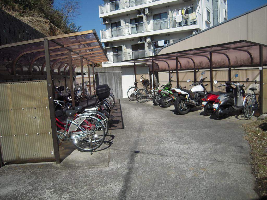 Other common areas. Spacious parking lot. You can put even bike!