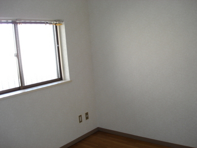 Living and room. Aisle Western-style!