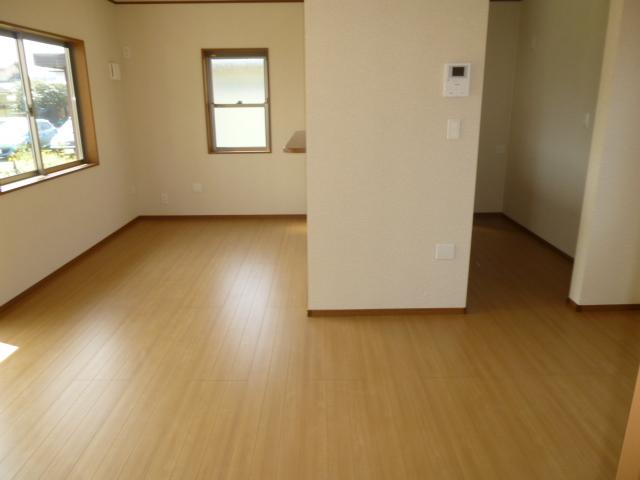 Living. Indoor (September 2013) Shooting Building 2