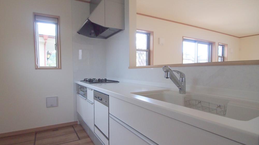 Same specifications photo (kitchen). Example of construction