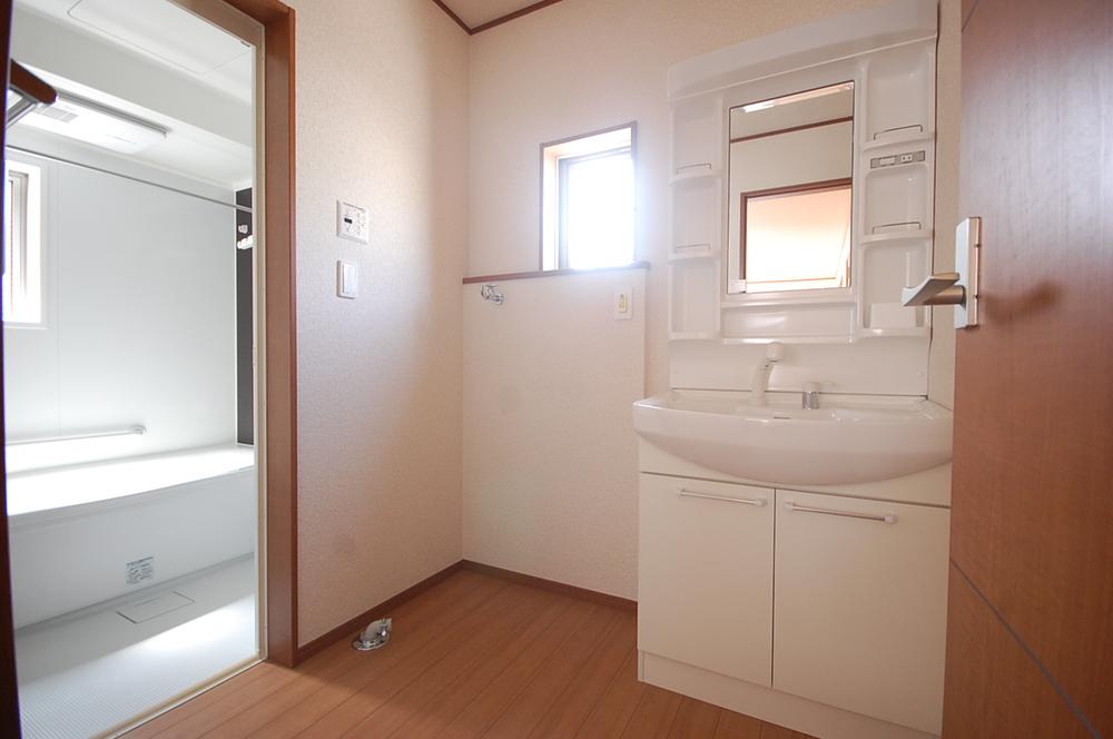 Same specifications photos (Other introspection). The company construction cases