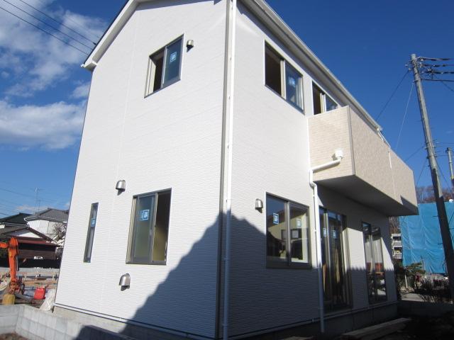 Local appearance photo. Local (12 May 2013) Shooting