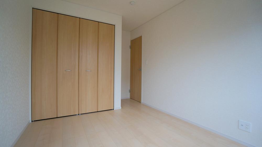 Other introspection. Western style room