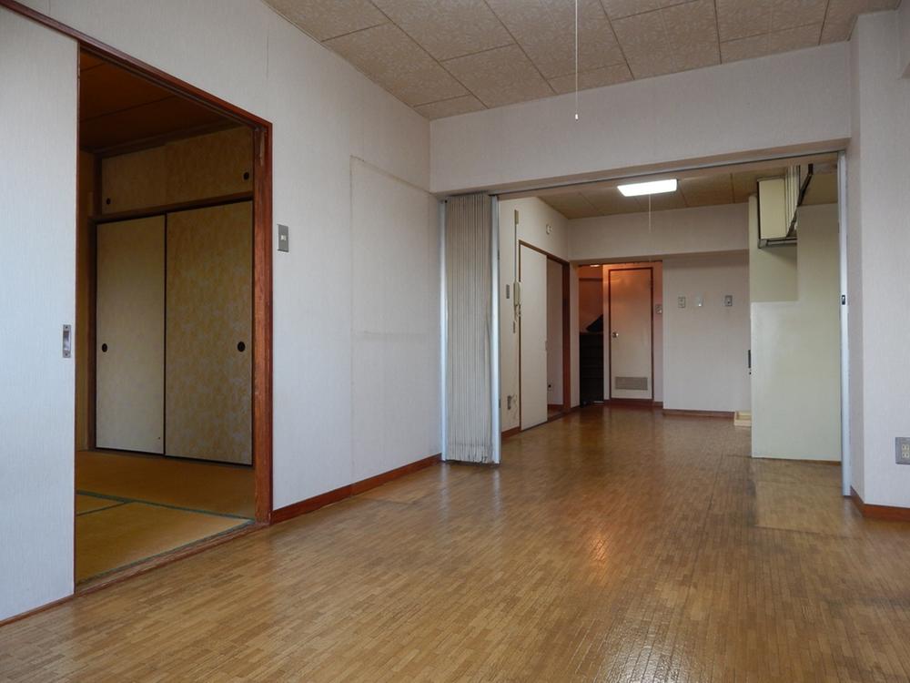 Living. Indoor (11 May 2013) Shooting