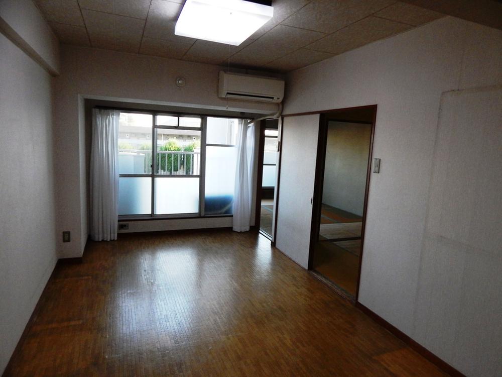 Living. Indoor (11 May 2013) Shooting