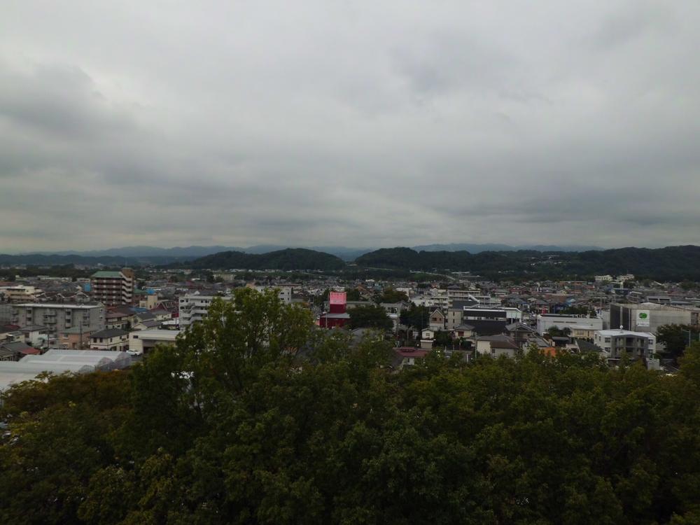 View photos from the dwelling unit. View from the site (October 2013) Shooting