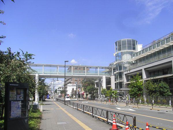 Streets around. YutoRogi The only beer garden can be enjoyed in the boiled and Rogi in the 600m Hamura until the beer garden.