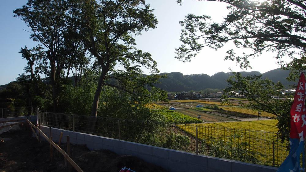 View photos from the dwelling unit. View from local (September 2013) Shooting