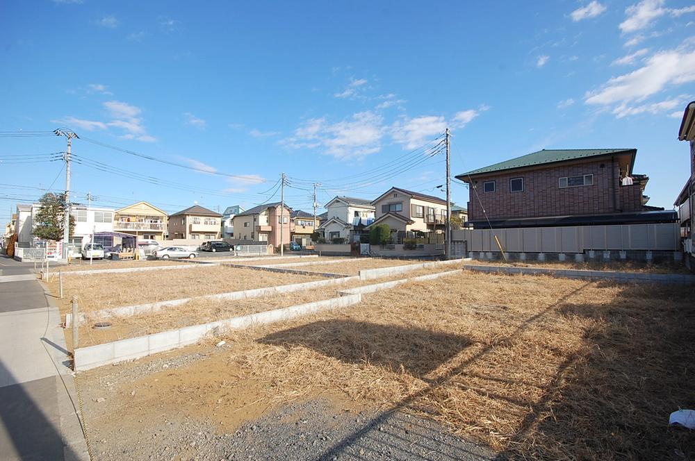 Local land photo. 2013 Current state Building conditions without selling land