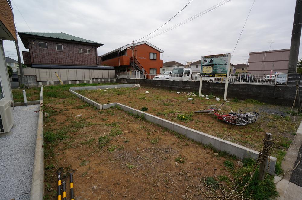 Local land photo. 2013 Current state Building conditions without selling land