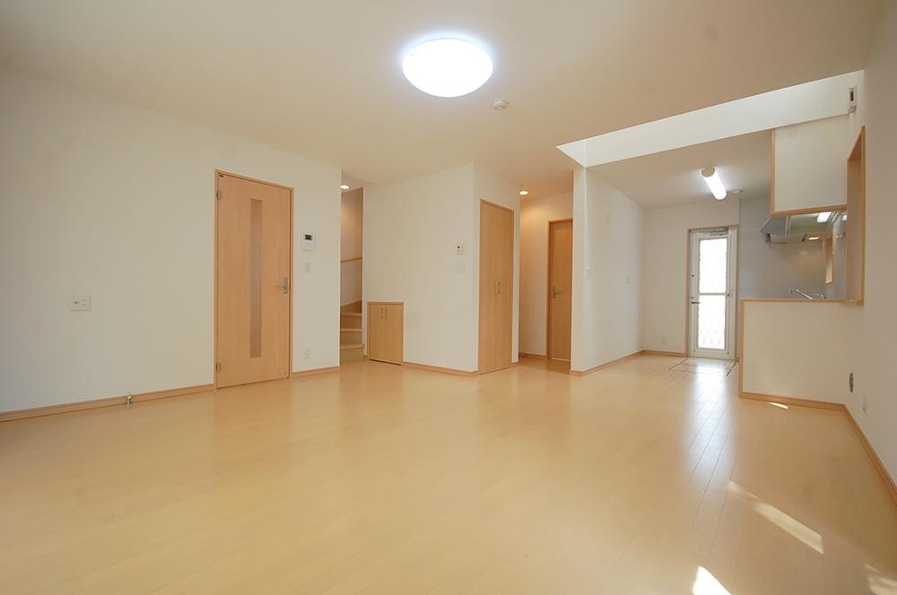 Living. Living 17 Pledge