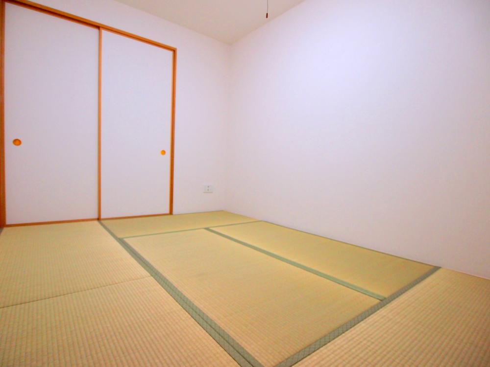 Non-living room. Japanese style room