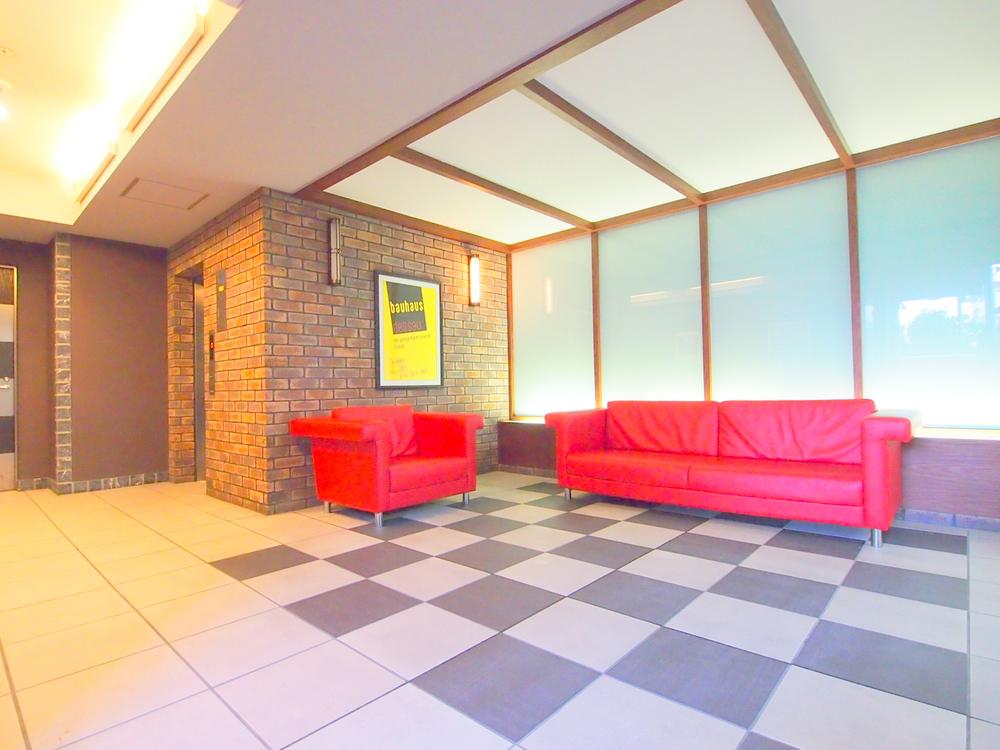 lobby. 2013 November shooting