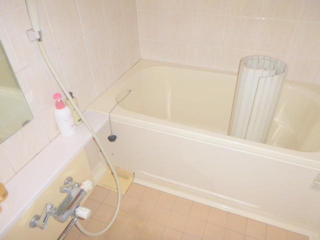 Bathroom. There is a window.