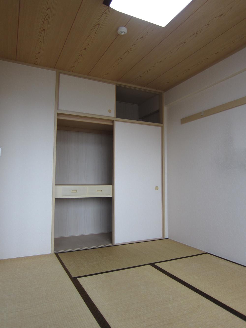 Non-living room. Indoor (10 May 2013) Shooting