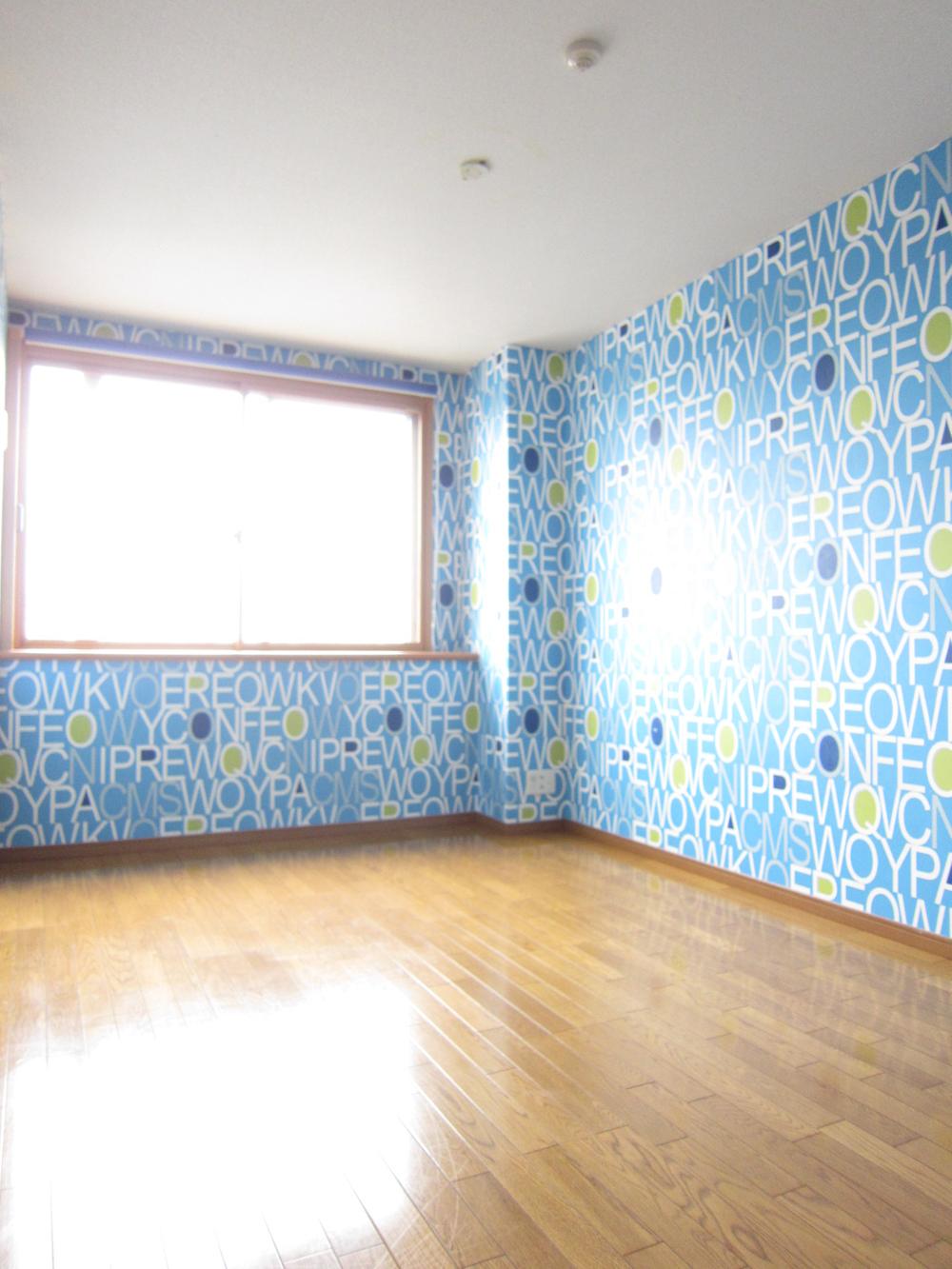 Non-living room. Indoor (10 May 2013) Shooting