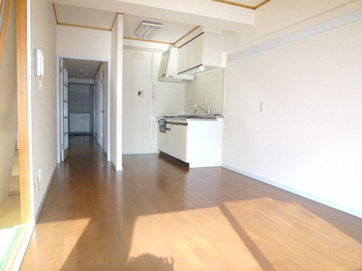 Living and room. Is an image