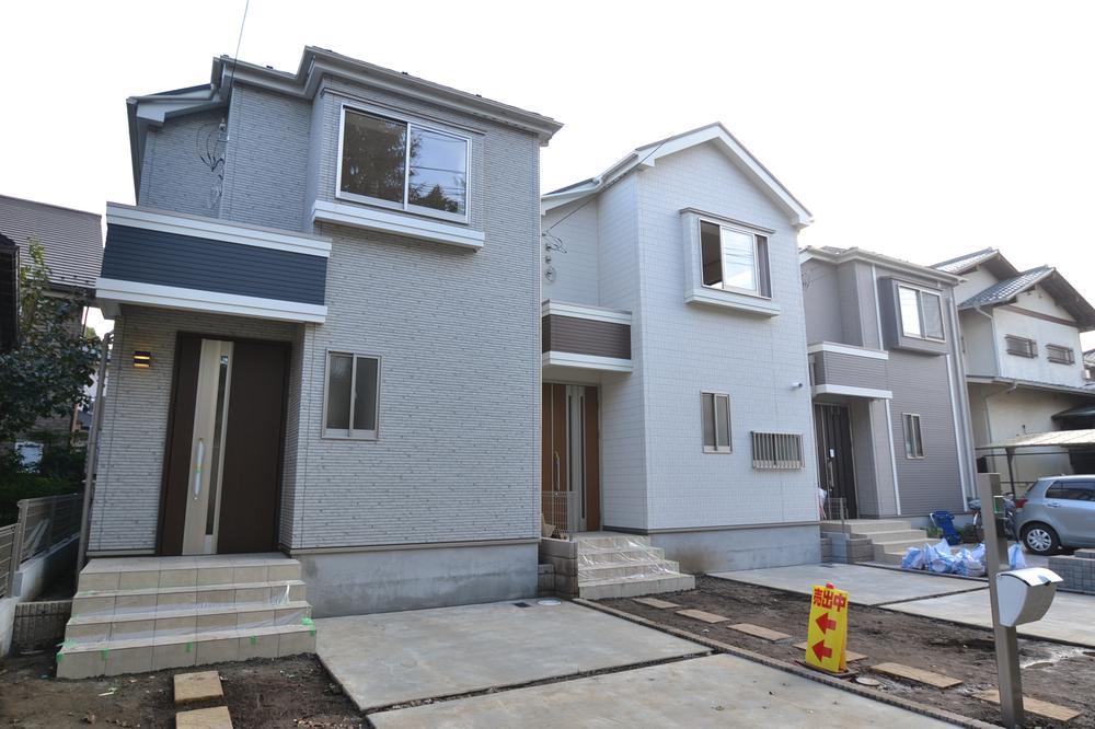 Local appearance photo. Local (11 May 2013) Shooting