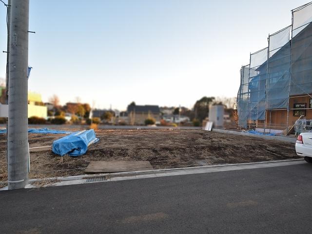 Local appearance photo. Higashikurume Minamisawa 3-chome local photo 1 Building 2013 / 12 / 22 shooting