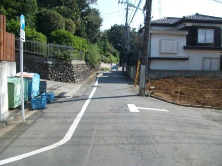 Local photos, including front road. Local front road (November 2013) Shooting