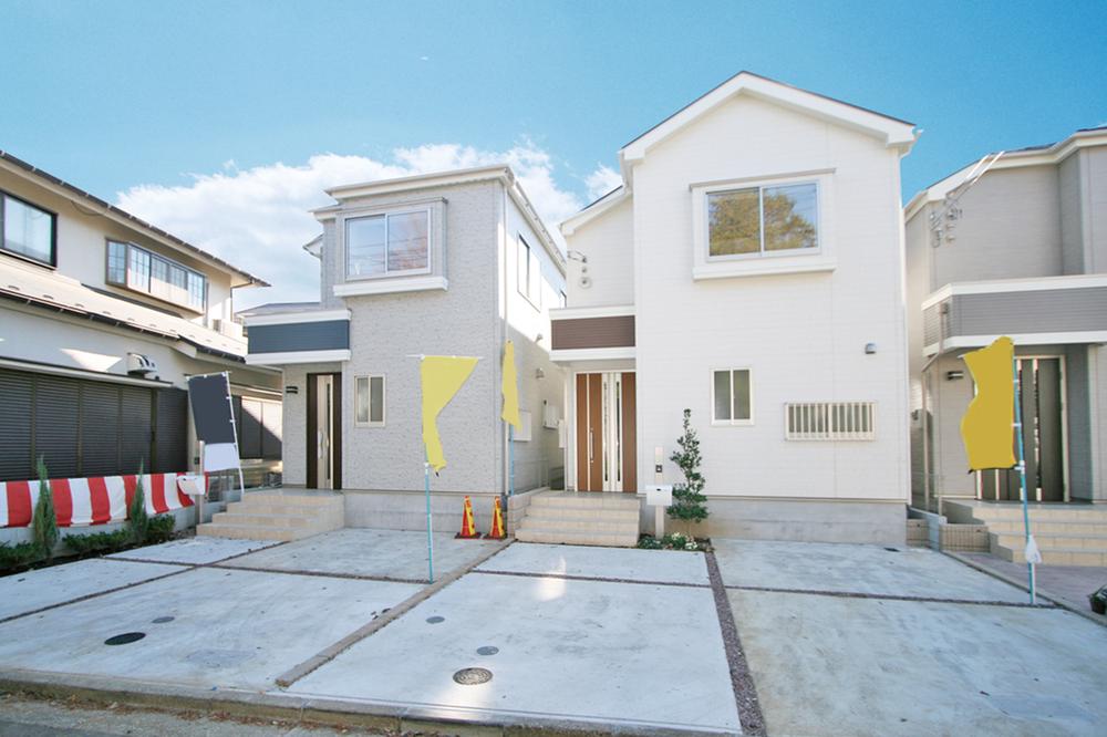 Local appearance photo. Local (12 May 2013) Shooting