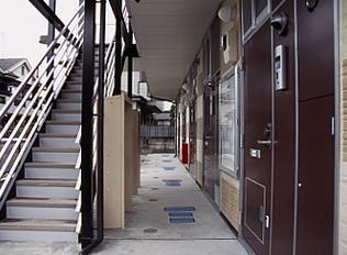 Other. 5m to the entrance side (Other)