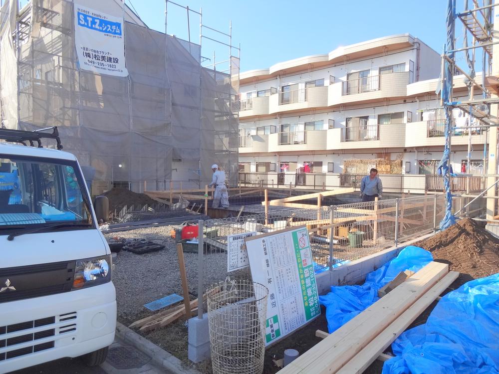 Local appearance photo. Local (12 May 2013) Shooting