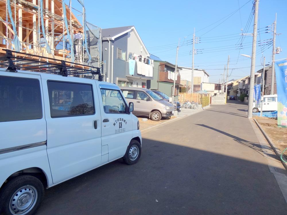 Local photos, including front road. Local (12 May 2013) Shooting