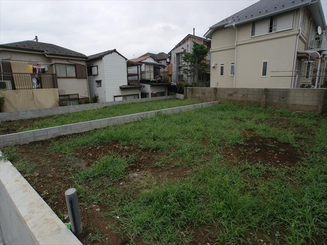 Local land photo. For the vacant lot, You can architecture in your favorite plan