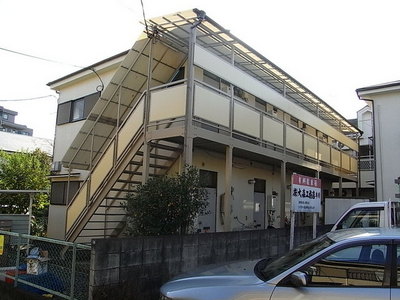 Other. 10m until the appearance entrance side (Other)