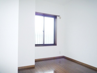 Other room space. room