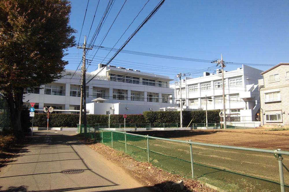 Other. Municipal Kurume Comprehensive High School About 100M (2 minute walk) It is a school that has come up with a challenge college emphasis on the front. Soccer is also education policy of actively a Bunburyodo.