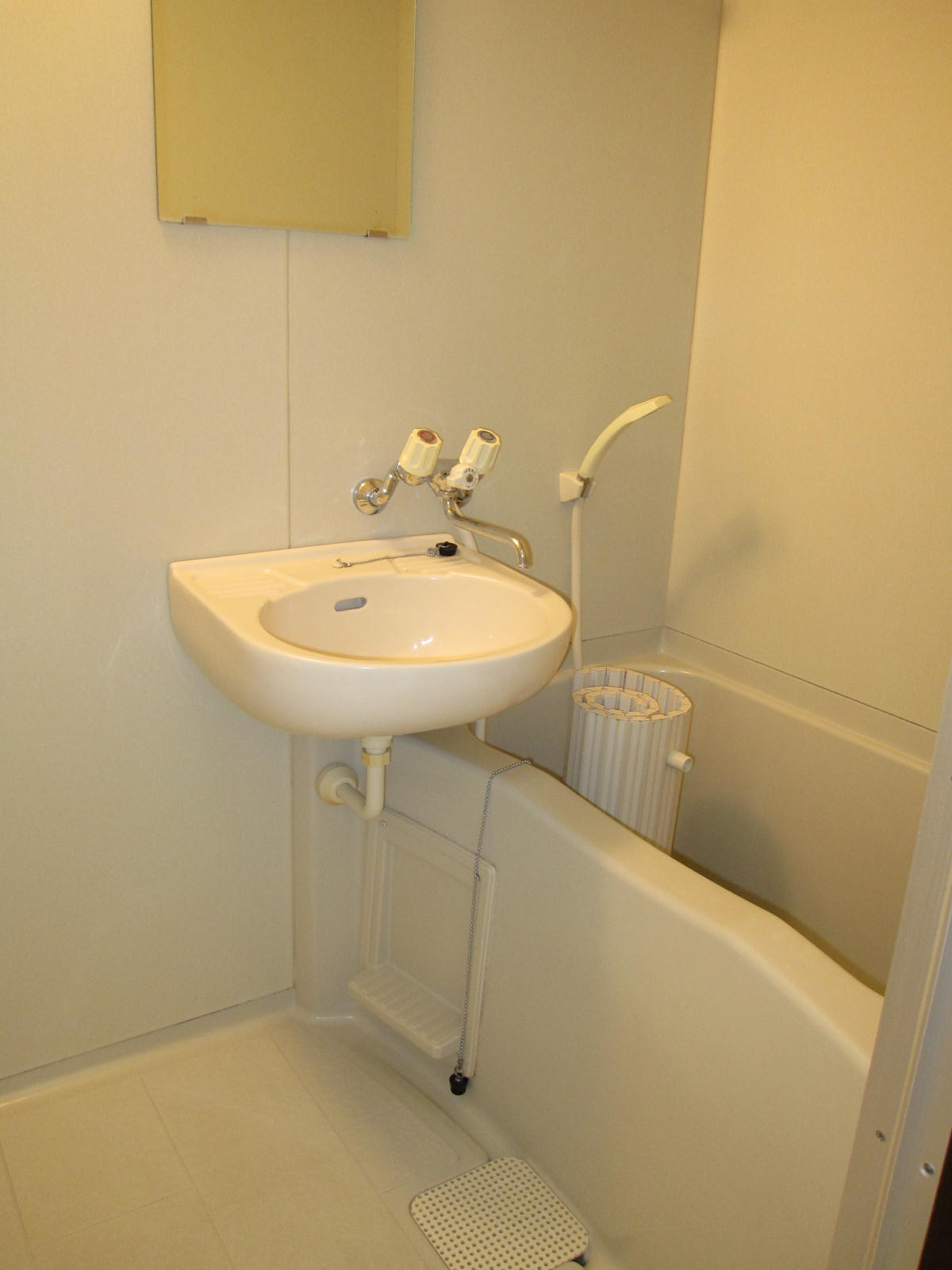 Bath. bus ・ Restroom