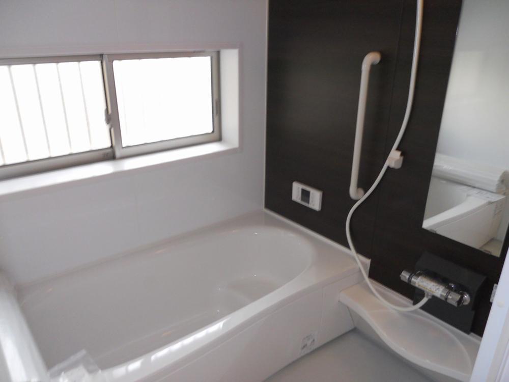 Bathroom. Indoor (11 May 2013) Shooting