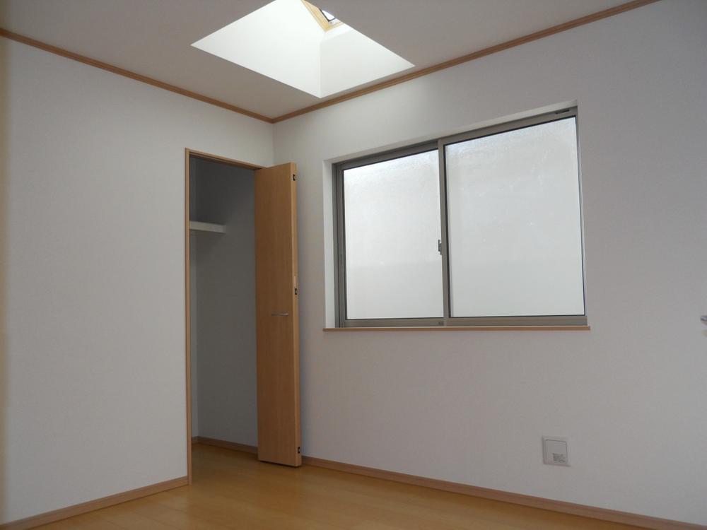 Non-living room. Indoor (11 May 2013) Shooting