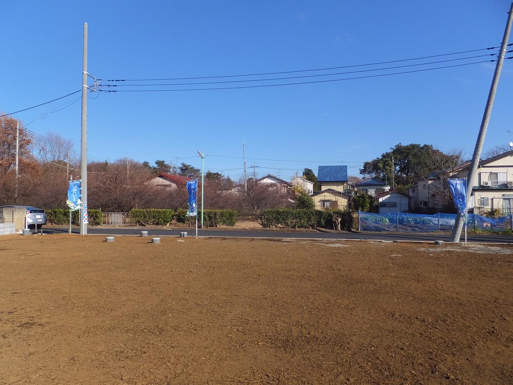 Local appearance photo. Local (12 May 2013) Shooting