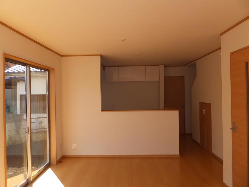 Living. Local (11 May 2013) Shooting