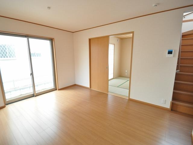 Living. 5 Building living