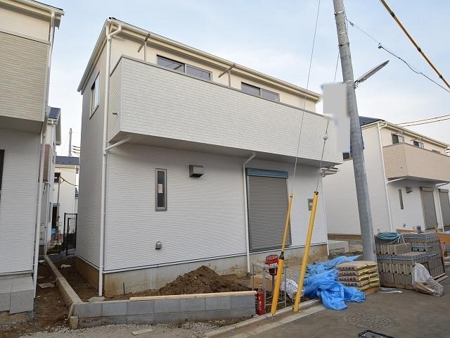 Local appearance photo. 5 Building Under construction