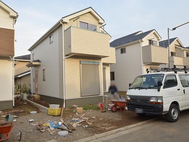 Local appearance photo. 13 Building Under construction