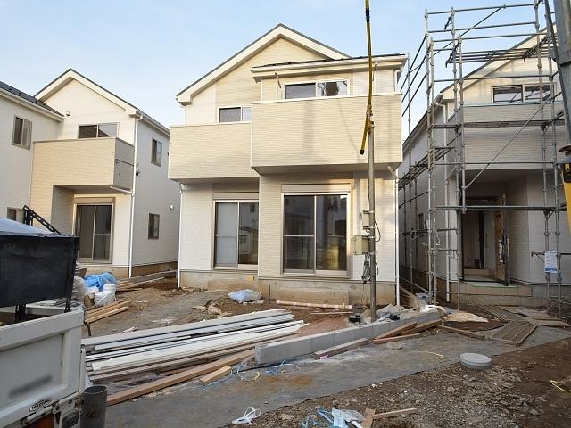 Local appearance photo. 15 Building Under construction