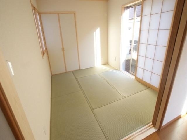 Non-living room. Japanese-style room of calm atmosphere