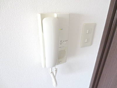 Security.  ☆ With auto lock ☆