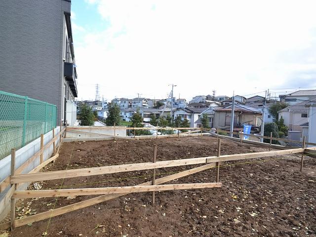 Local appearance photo. Higashikurume Asama-cho 2-chome, B Building appearance 2013 / 11 / 12 shooting