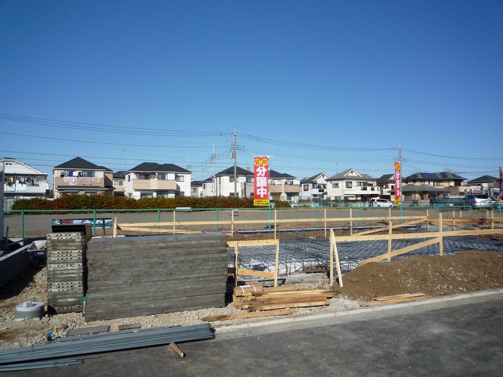 Local appearance photo. Local (12 May 2013) Shooting