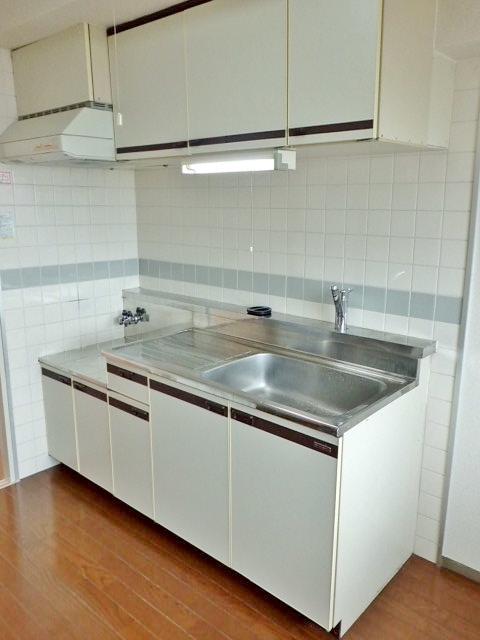 Kitchen. Two-burner gas stove installation Allowed
