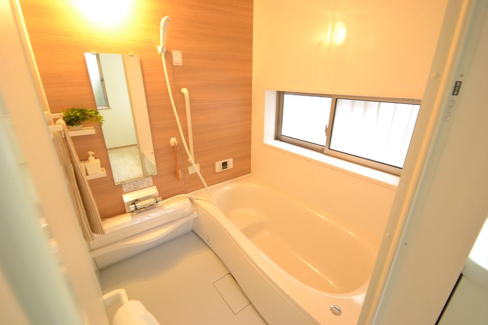 Bathroom. Indoor (11 May 2013) Shooting